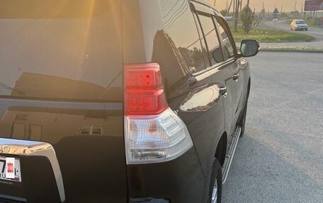 Toyota Land Cruiser Prado 150 рестайлинг 2, 2012 год, 2 750 000 рублей, 6 фотография