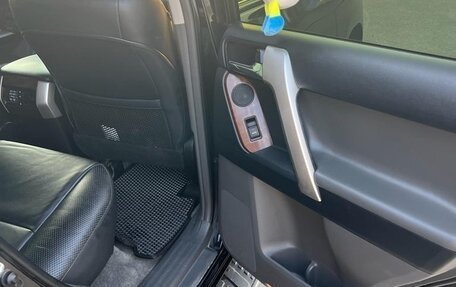 Toyota Land Cruiser Prado 150 рестайлинг 2, 2012 год, 2 750 000 рублей, 17 фотография