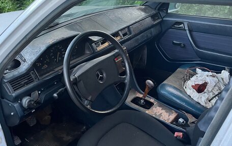 Mercedes-Benz W124, 1989 год, 55 000 рублей, 2 фотография