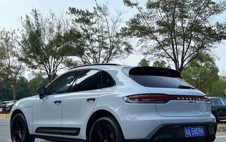 Porsche Macan I рестайлинг, 2022 год, 4 870 000 рублей, 2 фотография