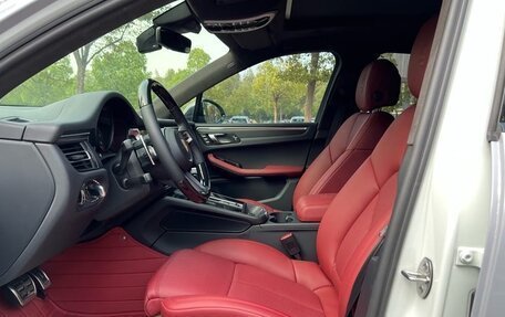 Porsche Macan I рестайлинг, 2022 год, 4 870 000 рублей, 8 фотография