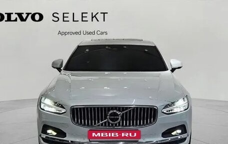 Volvo S90 II рестайлинг, 2021 год, 3 600 000 рублей, 4 фотография