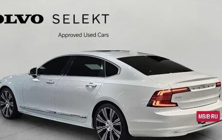 Volvo S90 II рестайлинг, 2021 год, 3 600 000 рублей, 2 фотография