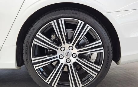 Volvo S90 II рестайлинг, 2021 год, 3 600 000 рублей, 18 фотография