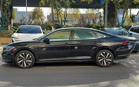 Volkswagen Passat B8 рестайлинг, 2021 год, 1 650 000 рублей, 5 фотография