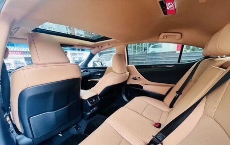 Lexus ES VII, 2024 год, 3 678 000 рублей, 5 фотография