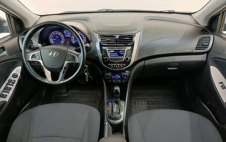 Hyundai Solaris II рестайлинг, 2016 год, 1 139 000 рублей, 13 фотография