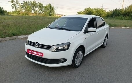 Volkswagen Polo VI (EU Market), 2015 год, 660 000 рублей, 2 фотография