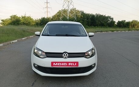 Volkswagen Polo VI (EU Market), 2015 год, 660 000 рублей, 3 фотография