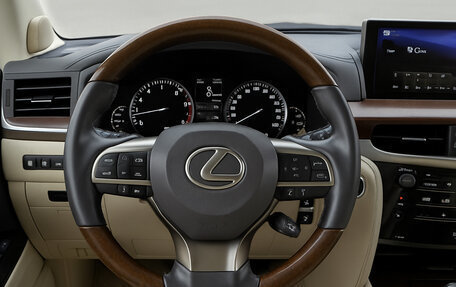 Lexus LX III, 2016 год, 7 400 000 рублей, 3 фотография