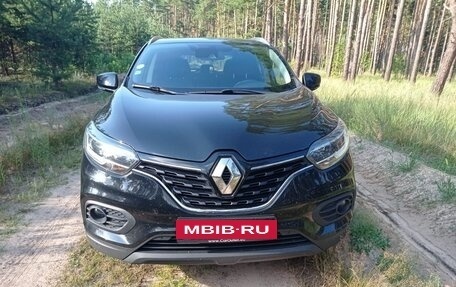 Renault Kadjar I рестайлинг, 2020 год, 1 850 000 рублей, 2 фотография