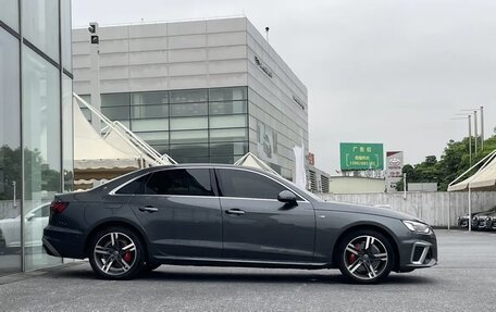 Audi A4, 2021 год, 2 400 000 рублей, 7 фотография