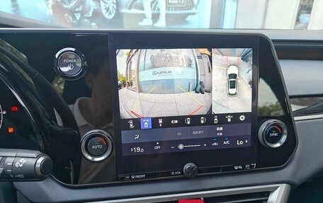 Lexus RX IV рестайлинг, 2024 год, 6 091 000 рублей, 6 фотография