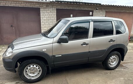 Chevrolet Niva I рестайлинг, 2012 год, 525 000 рублей, 8 фотография