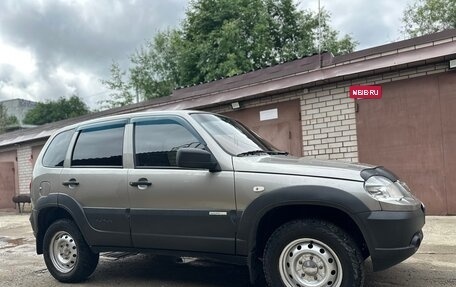 Chevrolet Niva I рестайлинг, 2012 год, 525 000 рублей, 4 фотография