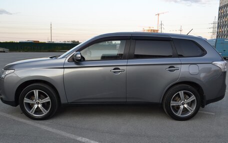 Mitsubishi Outlander III рестайлинг 3, 2012 год, 1 390 000 рублей, 6 фотография