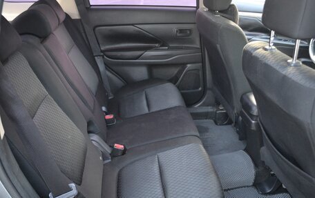 Mitsubishi Outlander III рестайлинг 3, 2012 год, 1 390 000 рублей, 9 фотография