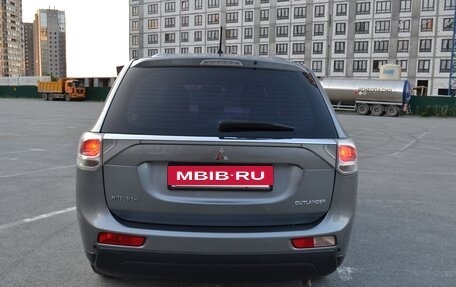 Mitsubishi Outlander III рестайлинг 3, 2012 год, 1 390 000 рублей, 5 фотография