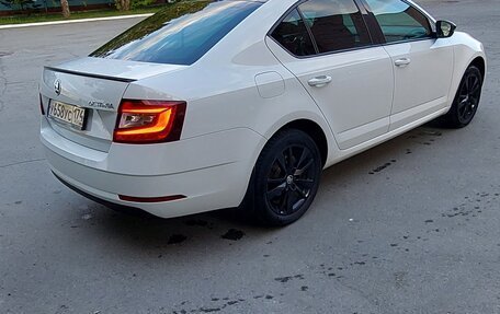 Skoda Octavia, 2018 год, 2 000 000 рублей, 6 фотография