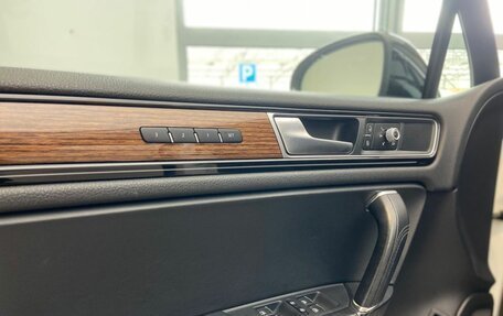 Volkswagen Touareg III, 2017 год, 3 480 000 рублей, 13 фотография