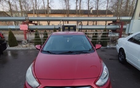Hyundai Solaris II рестайлинг, 2013 год, 850 000 рублей, 4 фотография