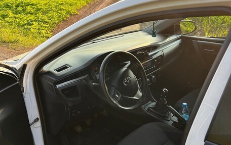 Toyota Corolla, 2014 год, 1 300 000 рублей, 3 фотография