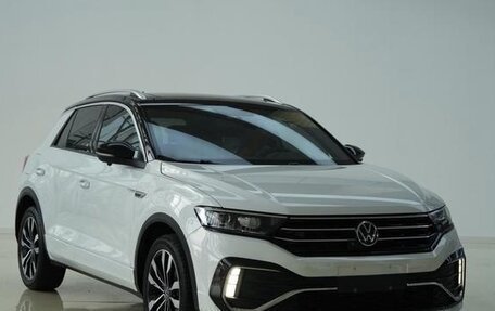 Volkswagen T-Roc I, 2021 год, 1 500 200 рублей, 3 фотография