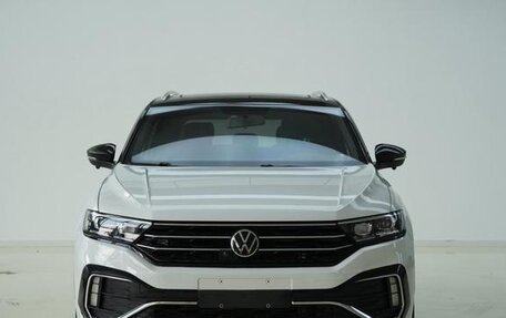Volkswagen T-Roc I, 2021 год, 1 500 200 рублей, 2 фотография