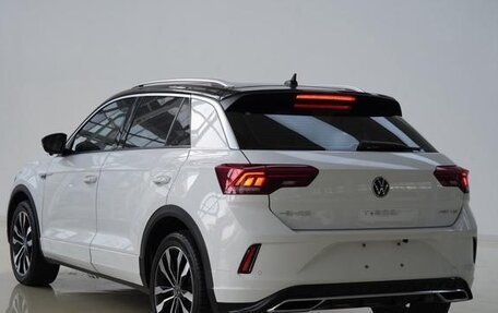 Volkswagen T-Roc I, 2021 год, 1 500 200 рублей, 6 фотография