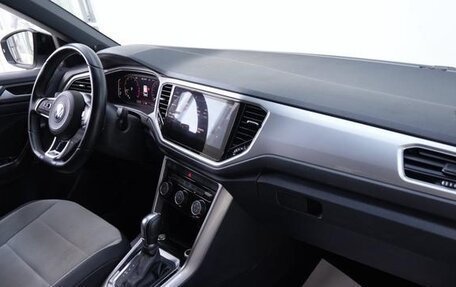 Volkswagen T-Roc I, 2021 год, 1 500 200 рублей, 9 фотография
