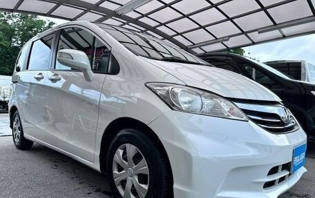 Honda Freed I, 2013 год, 735 000 рублей, 7 фотография