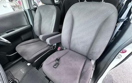 Honda Freed I, 2013 год, 735 000 рублей, 15 фотография