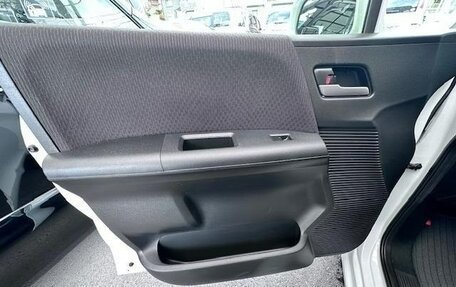 Honda Freed I, 2013 год, 735 000 рублей, 19 фотография