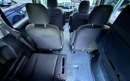 Honda Freed I, 2013 год, 735 000 рублей, 27 фотография