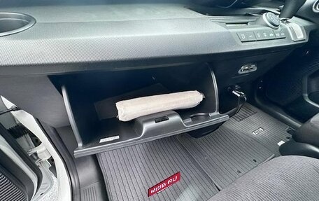 Honda Freed I, 2013 год, 735 000 рублей, 16 фотография