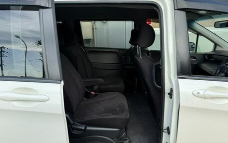 Honda Freed I, 2011 год, 715 000 рублей, 15 фотография