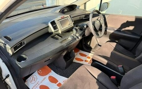 Honda Freed I, 2011 год, 715 000 рублей, 21 фотография
