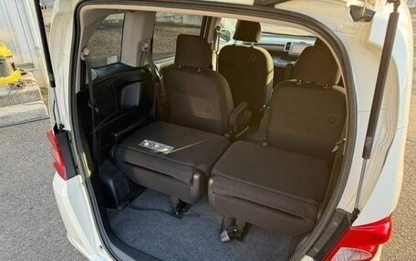 Honda Freed I, 2011 год, 715 000 рублей, 32 фотография