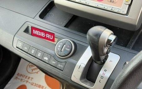 Honda Freed I, 2011 год, 715 000 рублей, 40 фотография
