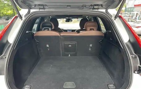 Volvo XC60 II, 2025 год, 4 100 000 рублей, 13 фотография