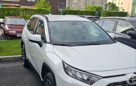 Toyota RAV4, 2019 год, 3 250 000 рублей, 14 фотография
