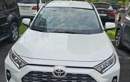 Toyota RAV4, 2019 год, 3 250 000 рублей, 11 фотография