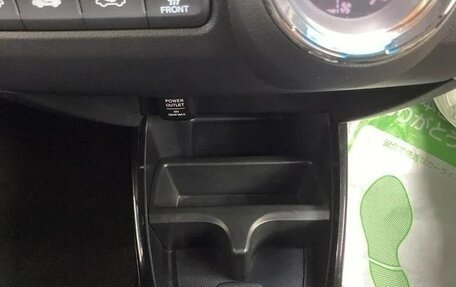 Honda Fit Shuttle I рестайлинг, 2012 год, 730 000 рублей, 19 фотография