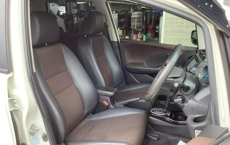 Honda Fit Shuttle I рестайлинг, 2012 год, 730 000 рублей, 20 фотография