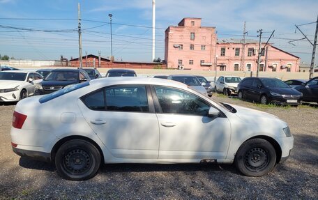 Skoda Octavia, 2015 год, 800 000 рублей, 2 фотография