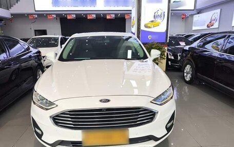 Ford Mondeo V, 2020 год, 1 990 000 рублей, 2 фотография