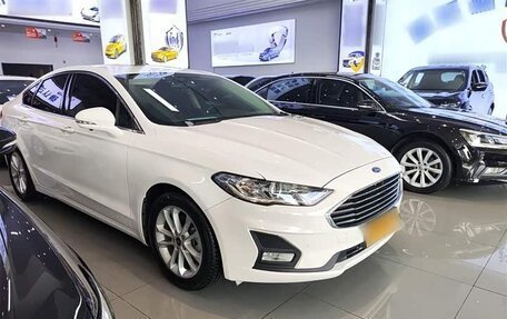 Ford Mondeo V, 2020 год, 1 990 000 рублей, 3 фотография