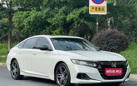 Honda Accord IX рестайлинг, 2022 год, 1 640 000 рублей, 2 фотография