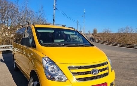 Hyundai Grand Starex Grand Starex I рестайлинг 2, 2017 год, 4 450 000 рублей, 2 фотография