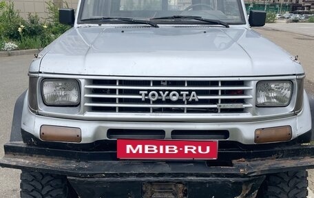 Toyota Land Cruiser 70, 1993 год, 1 350 000 рублей, 2 фотография
